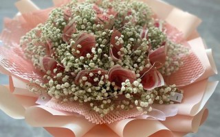 11朵银河玫瑰鲜花寓意（11朵银河玫瑰鲜花寓意着什么）