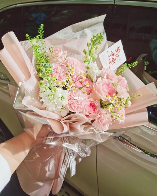 5块钱人民币鲜花的寓意(5元人民币是什么花卉图案)-第1张图片-花花知道网 5块钱人民币鲜花的寓意(5元人民币是什么花卉图案)-第1张图片-花花知道网