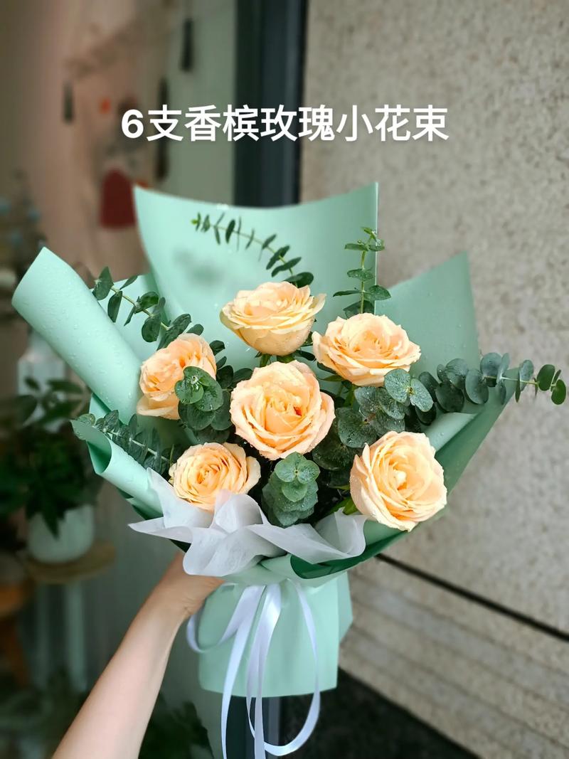 6朵红玫瑰鲜花花束寓意(6朵红玫瑰花语是什么意思)-第4张图片-花花知道网 6朵红玫瑰鲜花花束寓意(6朵红玫瑰花语是什么意思)-第4张图片-花花知道网