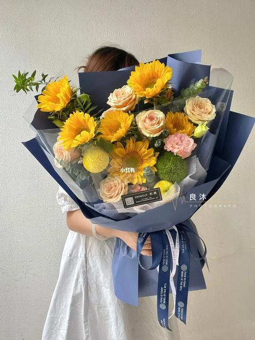 接机送花的讲究几朵(接机送什么花好)-第8张图片-花花知道网 接机送花的讲究几朵(接机送什么花好)-第8张图片-花花知道网