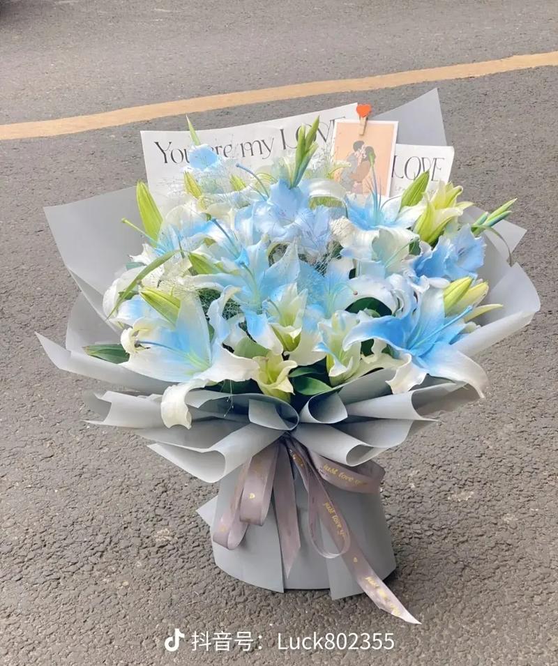 9朵香水百合鲜花寓意(10朵香水百合花语)-第6张图片-花花知道网 9朵香水百合鲜花寓意(10朵香水百合花语)-第6张图片-花花知道网