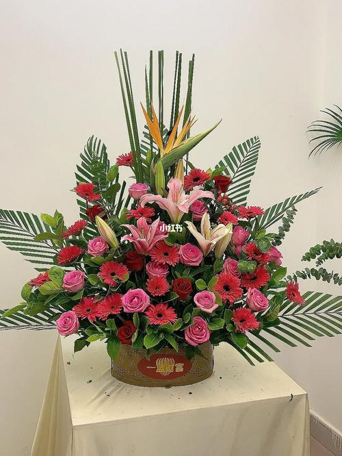 结婚送花篮的讲究(结婚送花篮合适吗)-第1张图片-花花知道网 结婚送花篮的讲究(结婚送花篮合适吗)-第1张图片-花花知道网