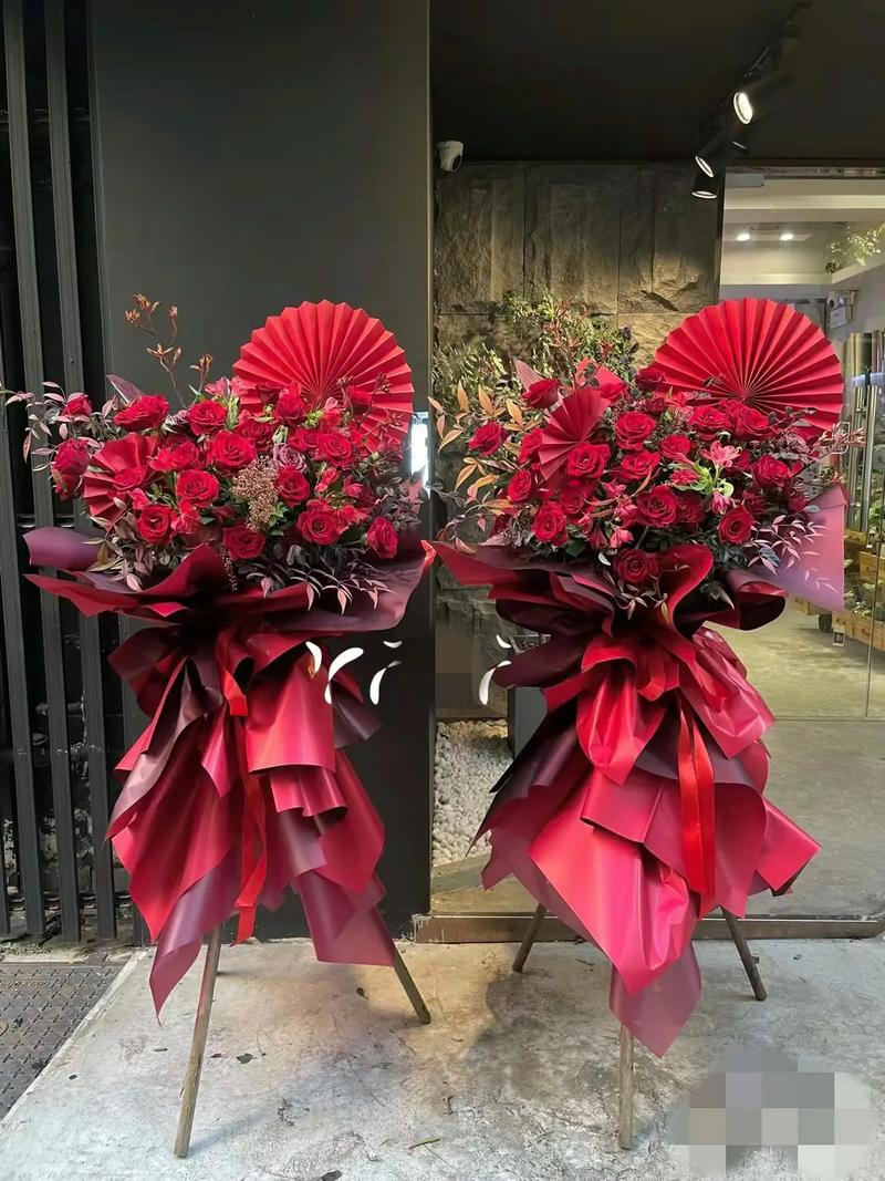 结婚送花篮的讲究(结婚送花篮合适吗)-第2张图片-花花知道网 结婚送花篮的讲究(结婚送花篮合适吗)-第2张图片-花花知道网