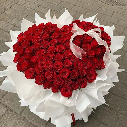 9朵鲜花的寓意是什么意思(花语9朵代表什么意思)-第5张图片-花花知道网 9朵鲜花的寓意是什么意思(花语9朵代表什么意思)-第5张图片-花花知道网