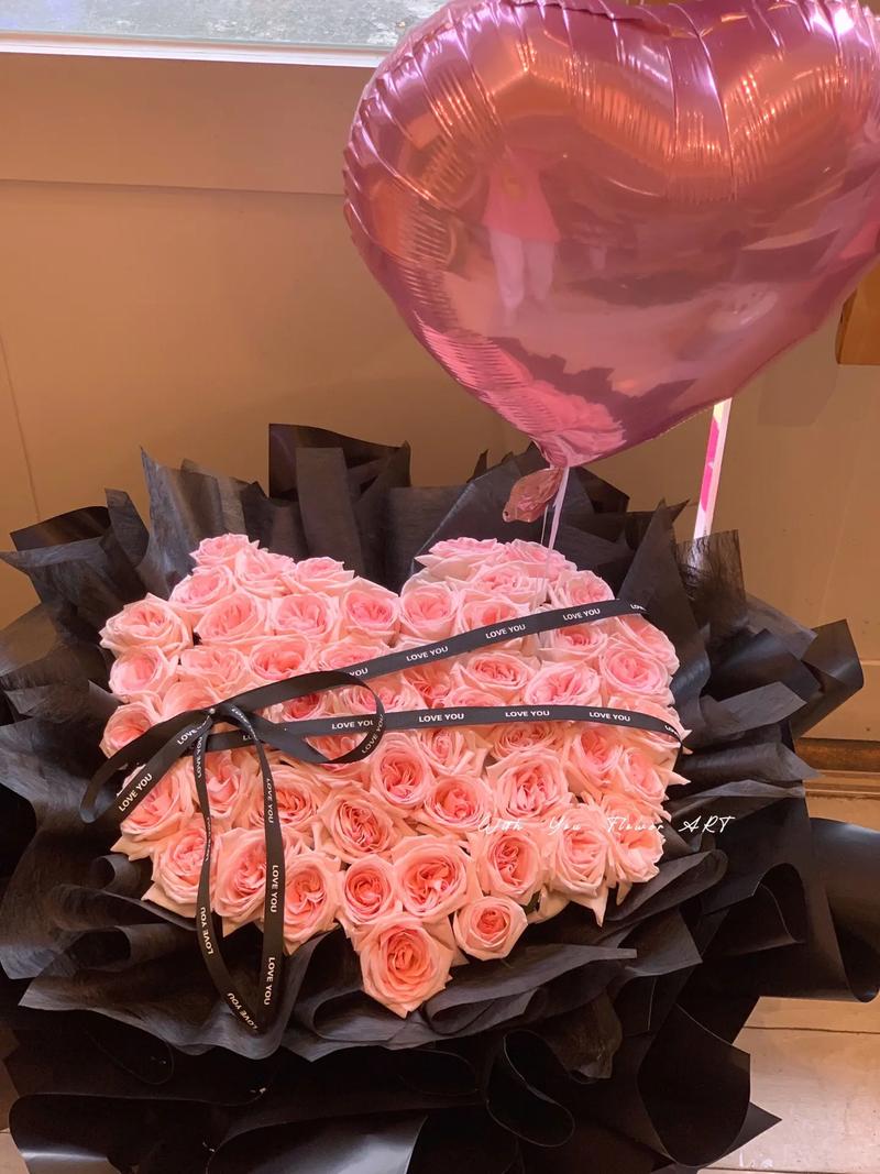 52朵生日鲜花寓意着什么(528生日花)-第1张图片-花花知道网 52朵生日鲜花寓意着什么(528生日花)-第1张图片-花花知道网