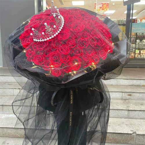 11朵鲜花大花束寓意(11朵鲜花的花语)-第4张图片-花花知道网 11朵鲜花大花束寓意(11朵鲜花的花语)-第4张图片-花花知道网