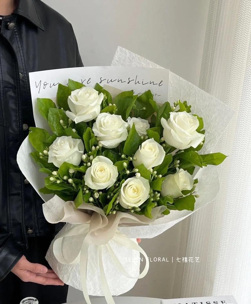 11朵白玫瑰鲜花寓意什么(11朵白玫瑰鲜花寓意什么含义)-第1张图片-花花知道网 11朵白玫瑰鲜花寓意什么(11朵白玫瑰鲜花寓意什么含义)-第1张图片-花花知道网