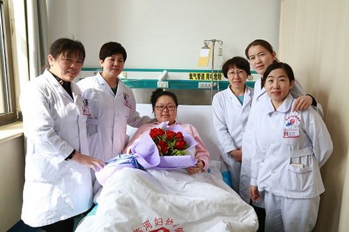产妇出院有送花的讲究吗(老婆产后出院送花写什么)-第2张图片-花花知道网 产妇出院有送花的讲究吗(老婆产后出院送花写什么)-第2张图片-花花知道网