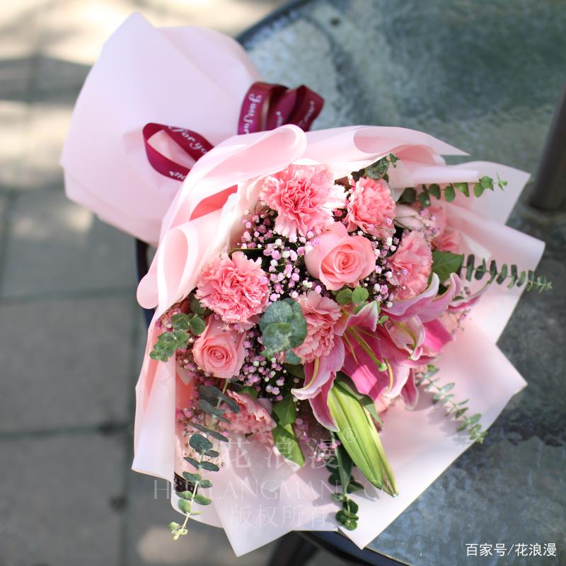 鲜花花束和花语一样吗(鲜花花束寓意)-第3张图片-花花知道网 鲜花花束和花语一样吗(鲜花花束寓意)-第3张图片-花花知道网