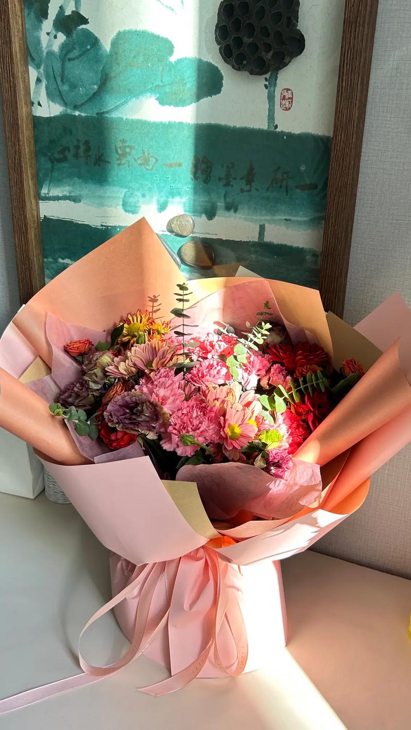 苏醒和桔梗鲜花花语(苏醒玫瑰花束图片)-第3张图片-花花知道网 苏醒和桔梗鲜花花语(苏醒玫瑰花束图片)-第3张图片-花花知道网