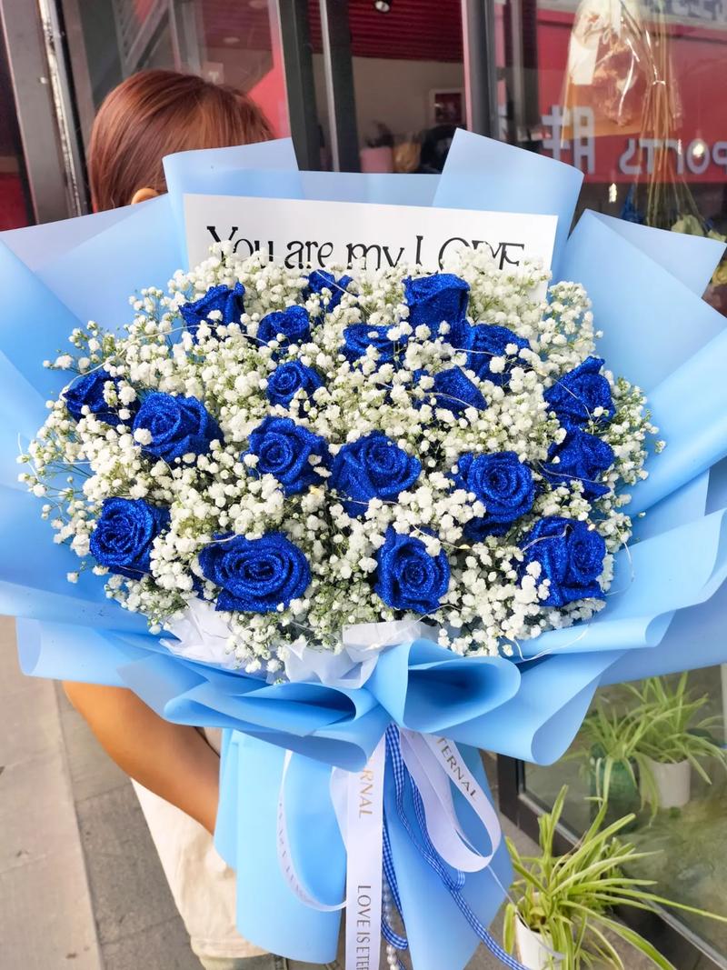 19朵草莓鲜花寓意什么(19颗草莓花束的花语)-第4张图片-花花知道网 19朵草莓鲜花寓意什么(19颗草莓花束的花语)-第4张图片-花花知道网
