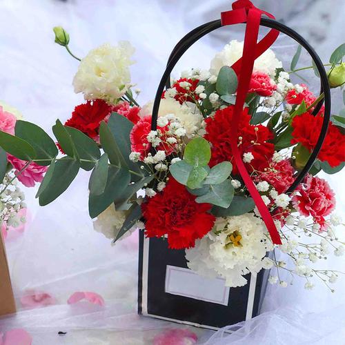 给女神送花的讲究有哪些(送女神花要送什么花)-第4张图片-花花知道网 给女神送花的讲究有哪些(送女神花要送什么花)-第4张图片-花花知道网