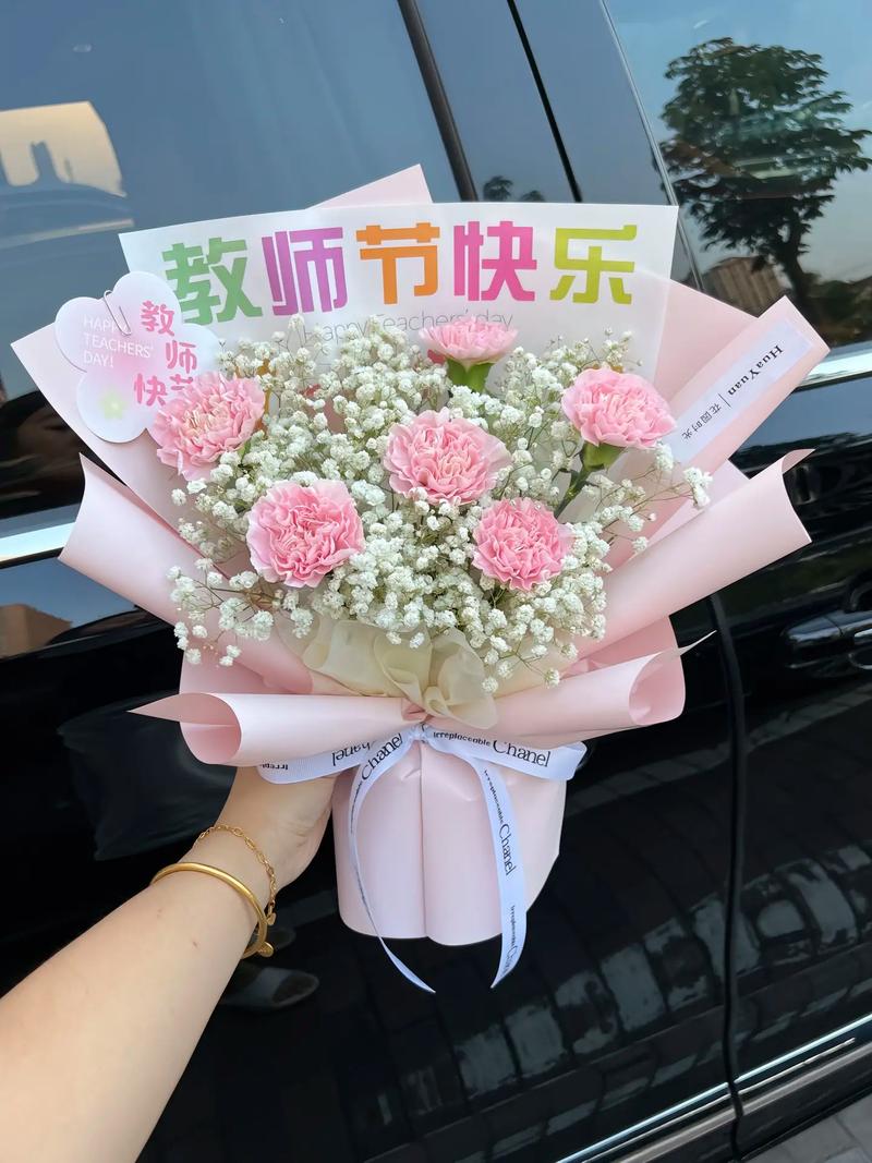 9朵橘色鲜花花束寓意(橘色玫瑰花束)-第7张图片-花花知道网 9朵橘色鲜花花束寓意(橘色玫瑰花束)-第7张图片-花花知道网