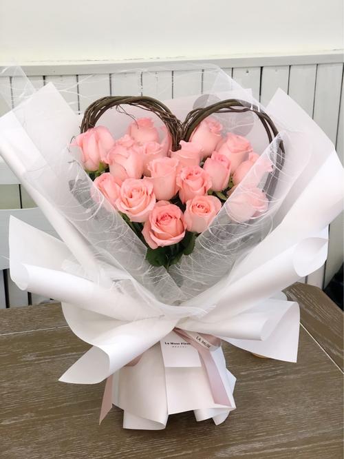 520不同鲜花寓意一样吗(520鲜花上写什么)-第2张图片-花花知道网 520不同鲜花寓意一样吗(520鲜花上写什么)-第2张图片-花花知道网