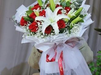 600朵鲜花的寓意(66朵鲜花多少钱)-第3张图片-花花知道网 600朵鲜花的寓意(66朵鲜花多少钱)-第3张图片-花花知道网