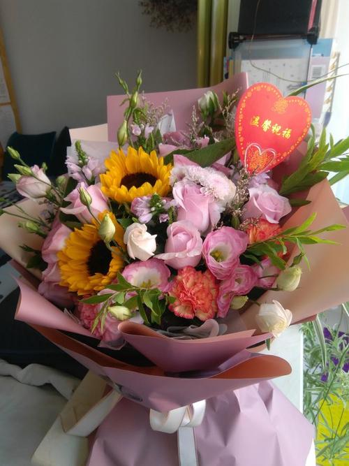 病人出院送花的讲究(病人已出院送花合适吗)-第7张图片-花花知道网 病人出院送花的讲究(病人已出院送花合适吗)-第7张图片-花花知道网