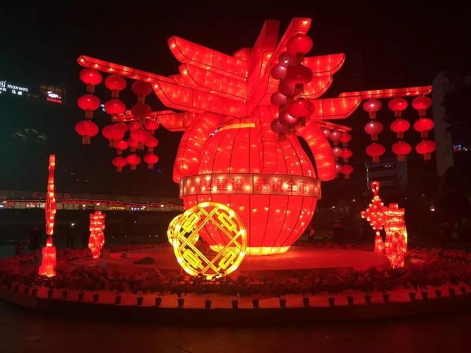 春节送花灯的讲究(春节送灯的寓意)-第1张图片-花花知道网 春节送花灯的讲究(春节送灯的寓意)-第1张图片-花花知道网