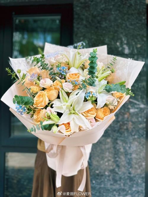 33朵鲜花百合花束寓意(百合花束99朵)-第7张图片-花花知道网 33朵鲜花百合花束寓意(百合花束99朵)-第7张图片-花花知道网