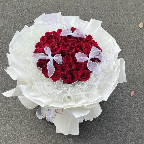 19多鲜花寓意(鲜花19朵代表什么意思)-第3张图片-花花知道网 19多鲜花寓意(鲜花19朵代表什么意思)-第3张图片-花花知道网