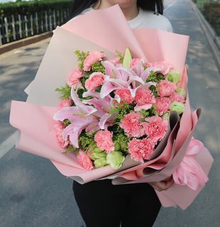 50岁女士鲜花花束寓意(50岁女人生日送什么花最合适)-第5张图片-花花知道网 50岁女士鲜花花束寓意(50岁女人生日送什么花最合适)-第5张图片-花花知道网