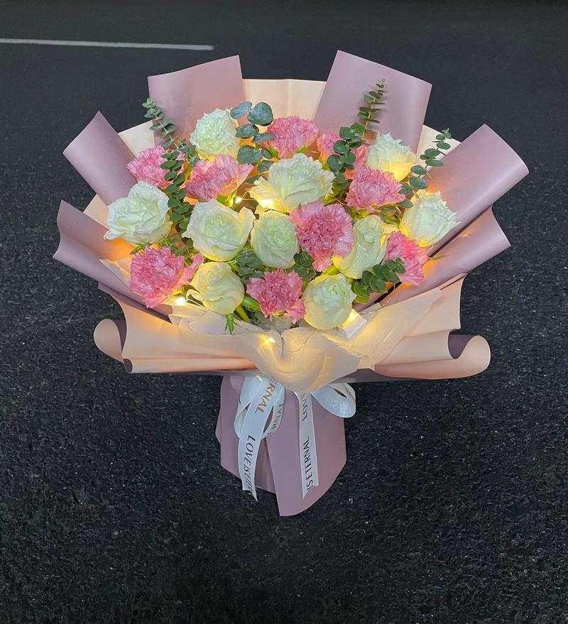 18束鲜花什么寓意(18束玫瑰花什么意思)-第4张图片-花花知道网 18束鲜花什么寓意(18束玫瑰花什么意思)-第4张图片-花花知道网