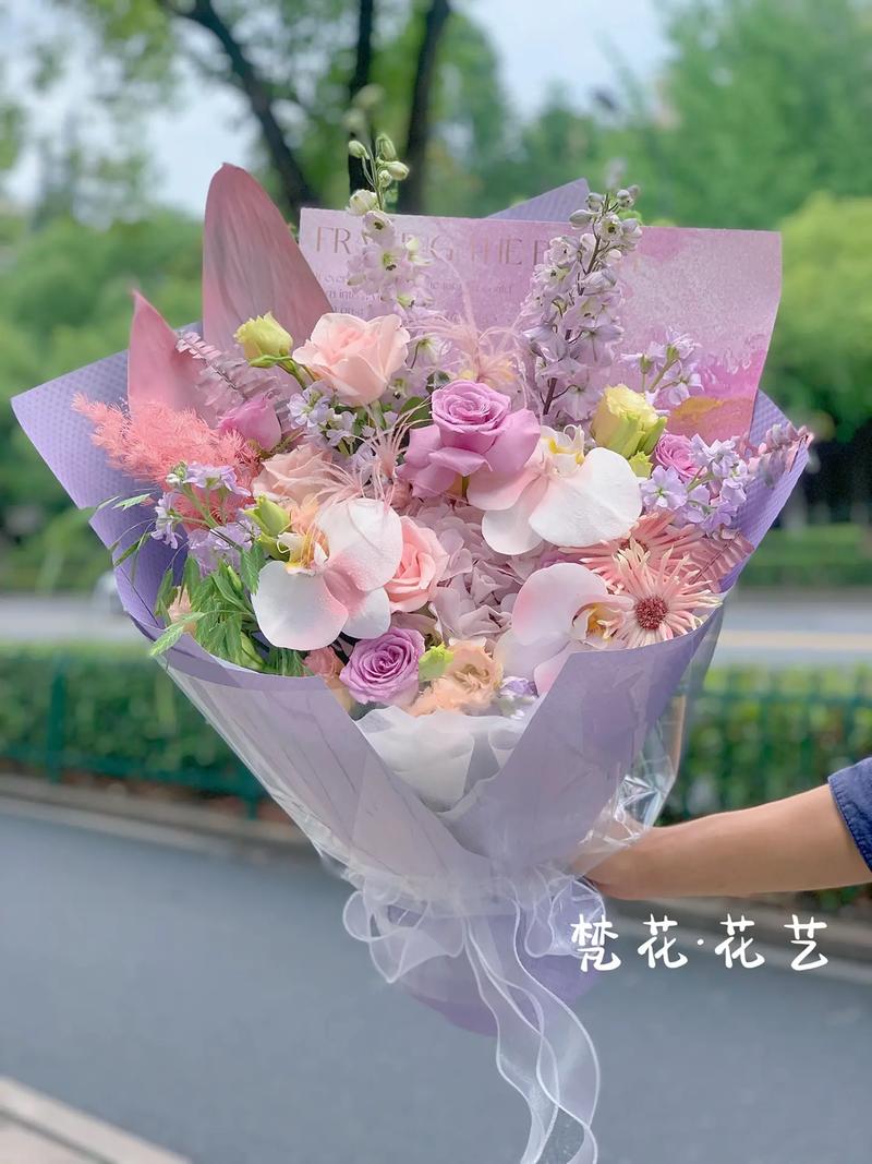 11枝鲜花有什么寓意吗(11支鲜花什么意思)-第5张图片-花花知道网 11枝鲜花有什么寓意吗(11支鲜花什么意思)-第5张图片-花花知道网