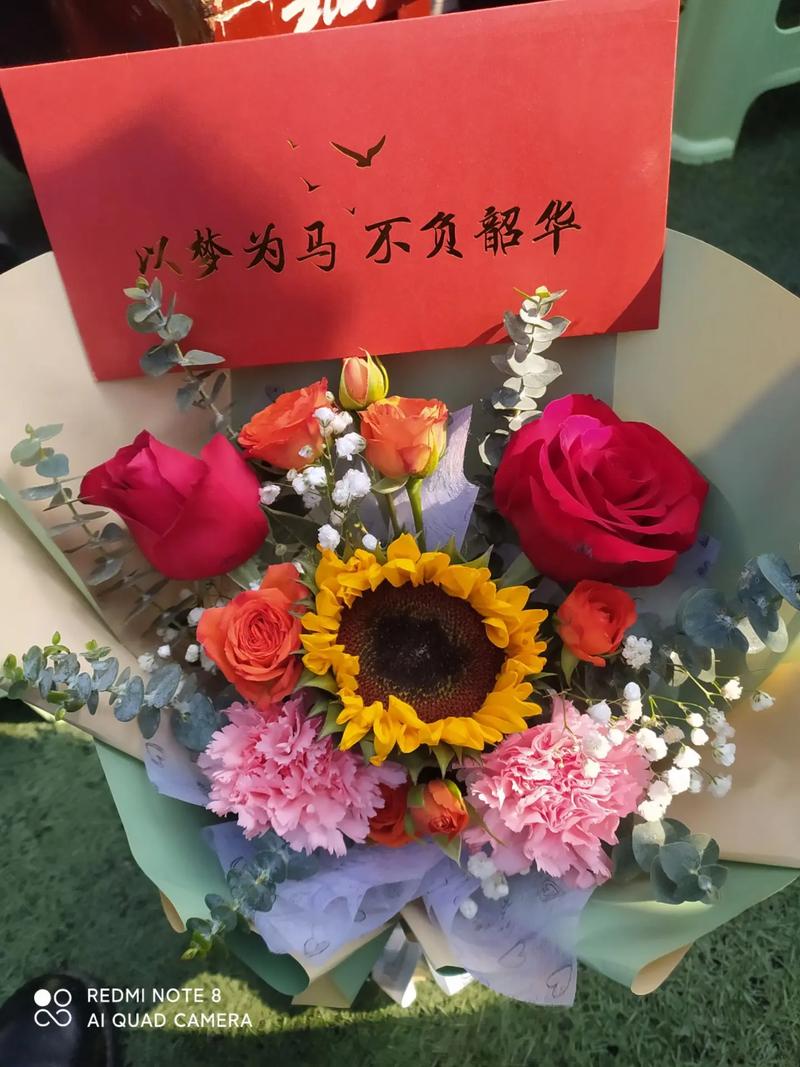 30岁鲜花寓意(30岁生日花束)-第1张图片-花花知道网 30岁鲜花寓意(30岁生日花束)-第1张图片-花花知道网