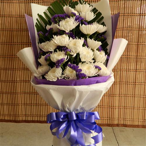9朵菊花鲜花花束寓意是什么(9支菊花花束)-第2张图片-花花知道网 9朵菊花鲜花花束寓意是什么(9支菊花花束)-第2张图片-花花知道网