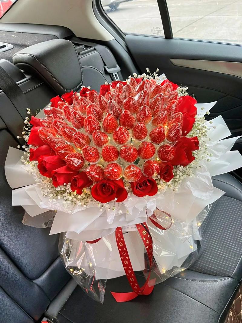 9颗草莓鲜花花束寓意着什么(19颗草莓花语)-第6张图片-花花知道网 9颗草莓鲜花花束寓意着什么(19颗草莓花语)-第6张图片-花花知道网
