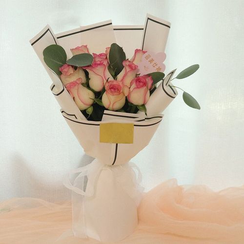 52朵绿玫瑰鲜花寓意(52朵玫瑰代表什么意思 app)-第4张图片-花花知道网 52朵绿玫瑰鲜花寓意(52朵玫瑰代表什么意思 app)-第4张图片-花花知道网