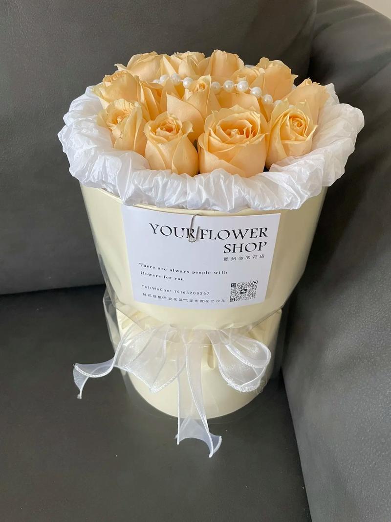 11朵香槟鲜花花束寓意(11朵香槟花束图片大全)-第1张图片-花花知道网 11朵香槟鲜花花束寓意(11朵香槟花束图片大全)-第1张图片-花花知道网