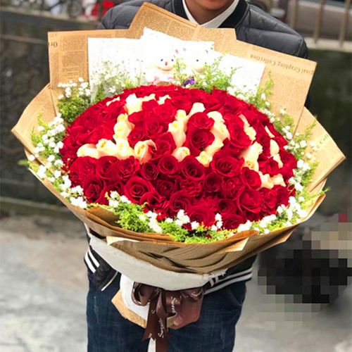 9朵玫瑰花鲜花花束寓意(9朵玫瑰意味着什么)-第5张图片-花花知道网 9朵玫瑰花鲜花花束寓意(9朵玫瑰意味着什么)-第5张图片-花花知道网