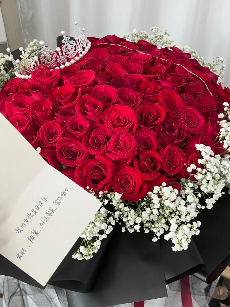 9朵红色鲜花花束寓意着什么(9朵红玫瑰花代表的含义)-第4张图片-花花知道网 9朵红色鲜花花束寓意着什么(9朵红玫瑰花代表的含义)-第4张图片-花花知道网
