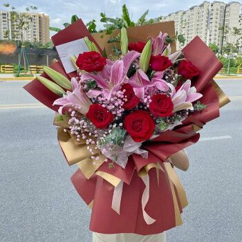 11支红玫瑰混搭鲜花寓意什么(11支红玫瑰图片大全)-第6张图片-花花知道网 11支红玫瑰混搭鲜花寓意什么(11支红玫瑰图片大全)-第6张图片-花花知道网